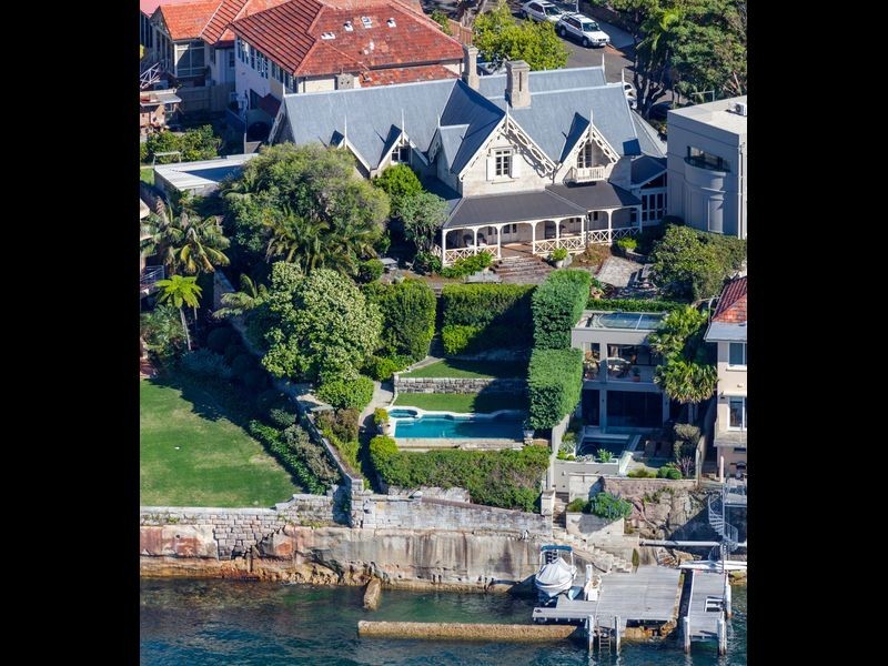 11 Holbrook Avenue, Kirribilli NSW 2061