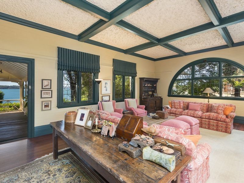 11 Holbrook Avenue, Kirribilli NSW 2061