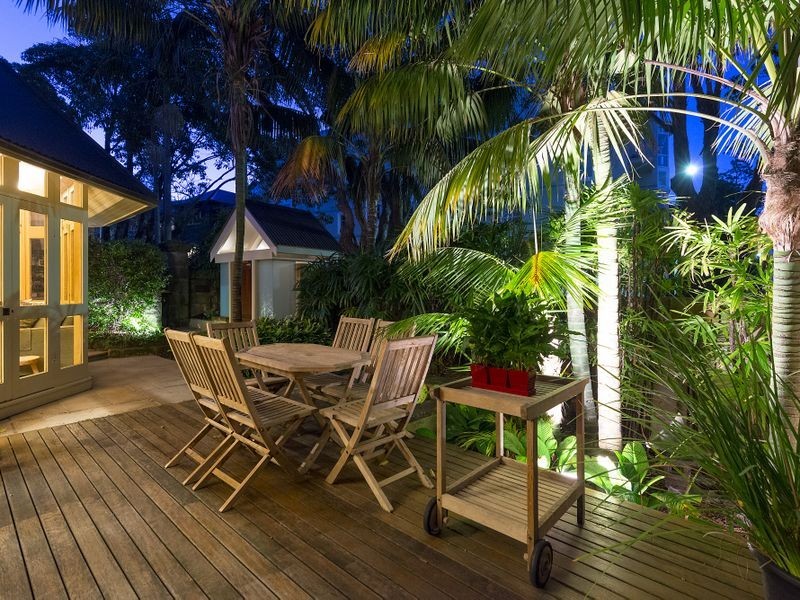 11 Holbrook Avenue, Kirribilli NSW 2061