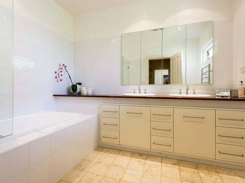 52a Middle Head Road, Mosman NSW 2088