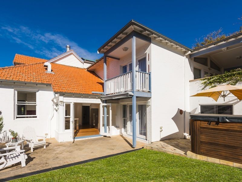 18 Mandolong Road, Mosman NSW 2088