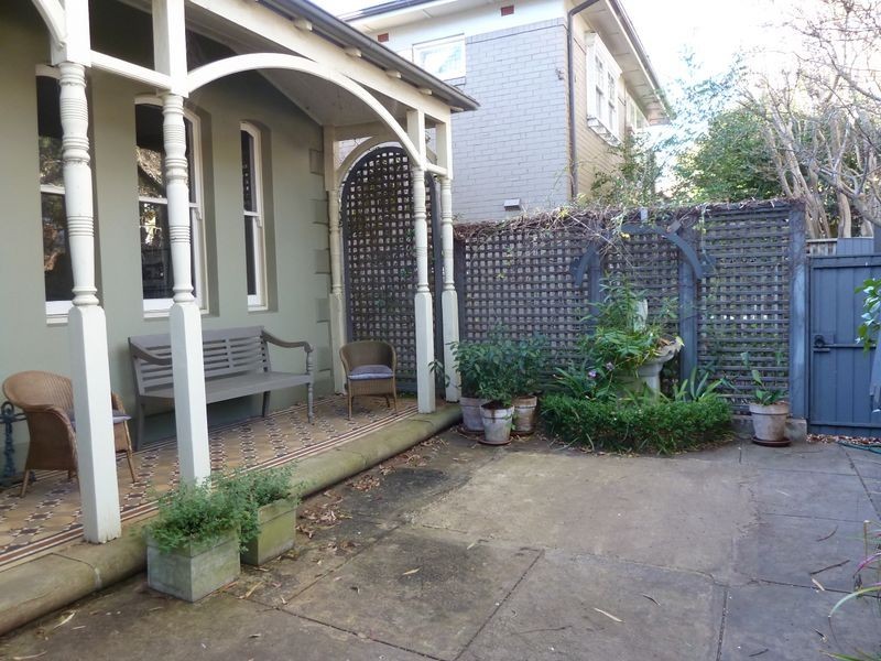 64 Avenue Road, Mosman NSW 2088