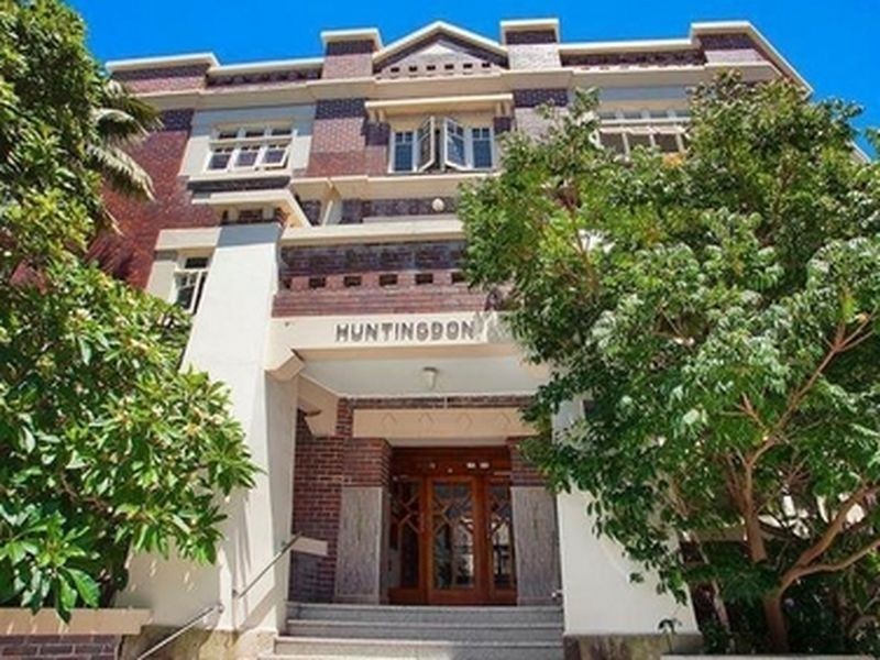 8/6 Holbrook Avenue, Kirribilli NSW 2061