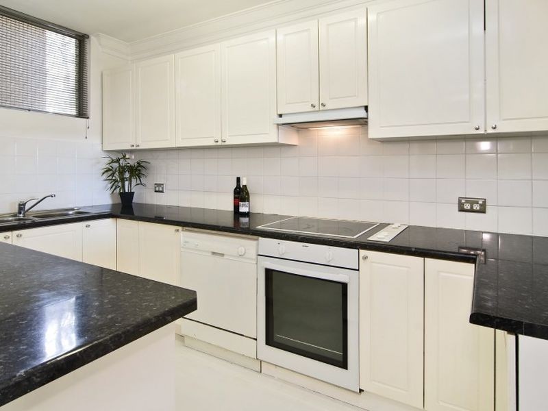 10/2 Bent Street, Neutral Bay NSW 2089