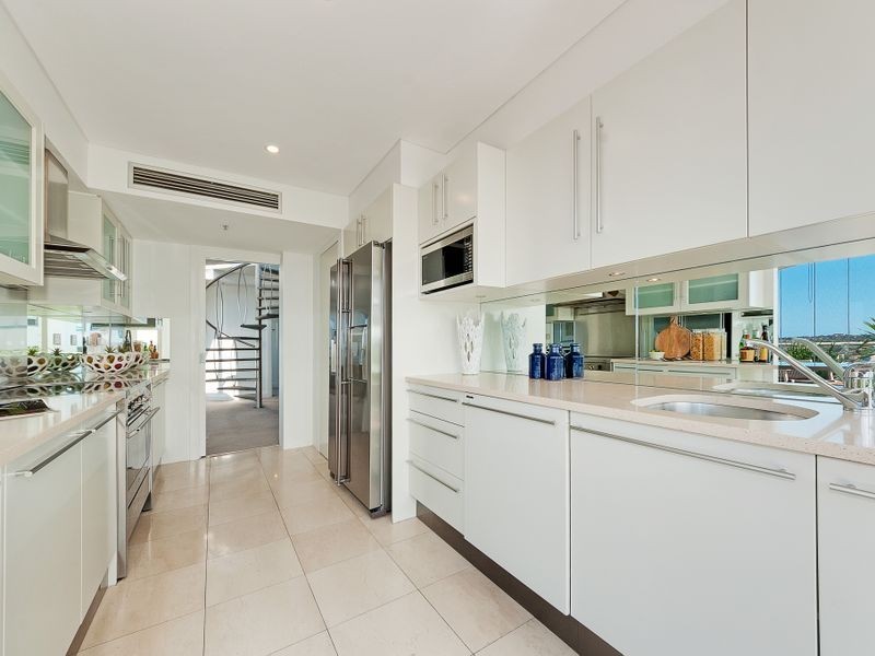2102/38 Alfred Street, Milsons Point NSW 2061