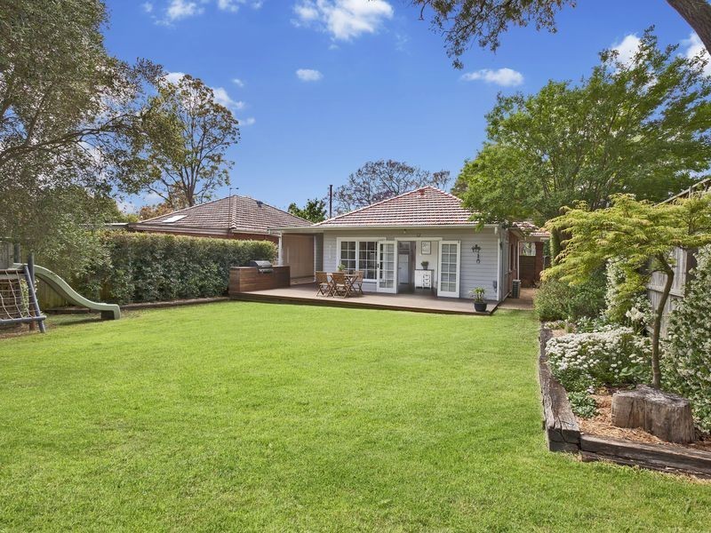 11 Barwon Road, Lane Cove NSW 2066