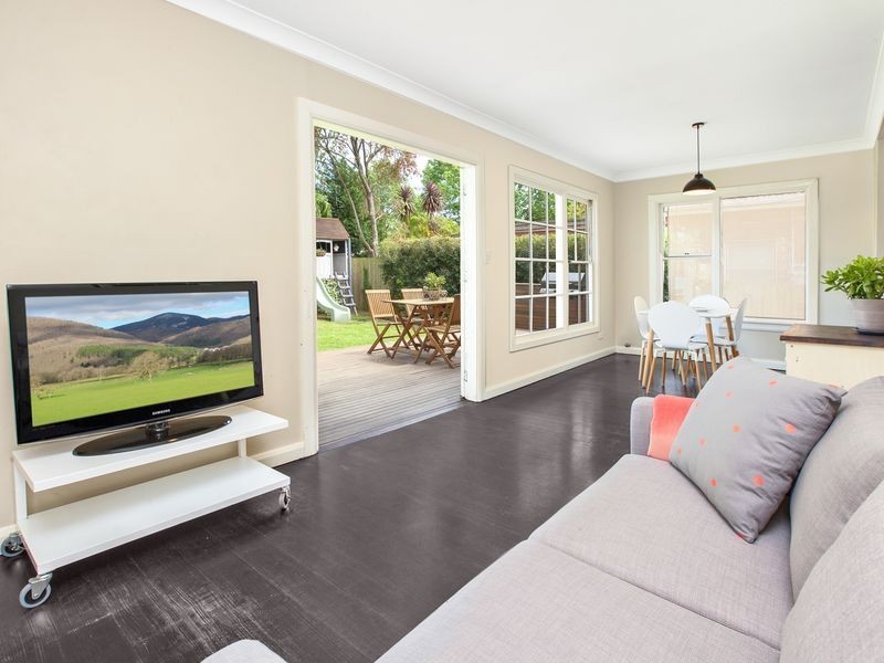 11 Barwon Road, Lane Cove NSW 2066