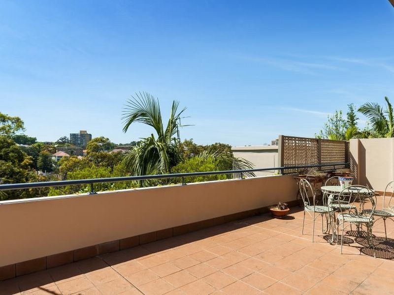 2/17 Royalist Road, Mosman NSW 2088