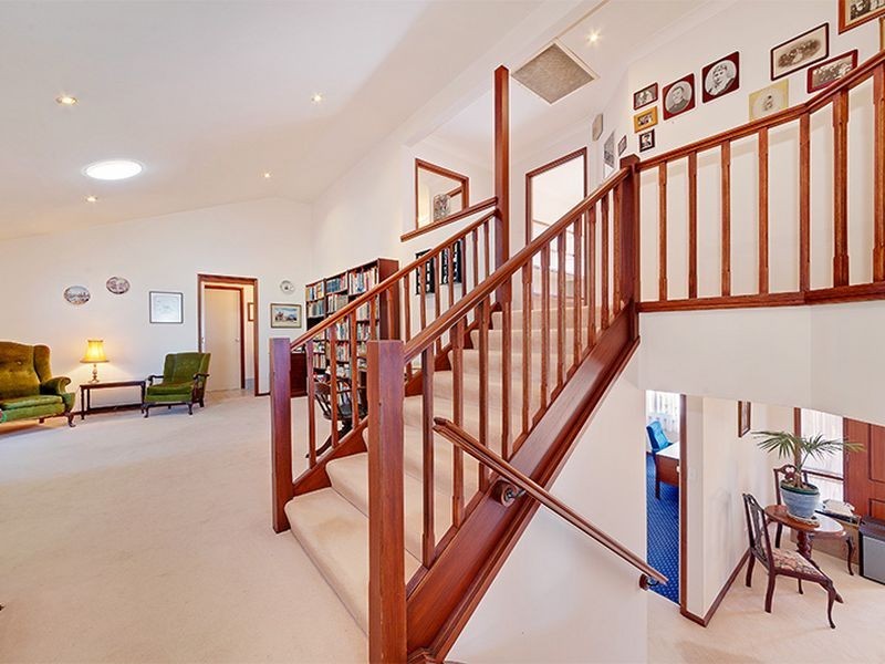 27 Lady Penrhyn Drive, Beacon Hill NSW 2100