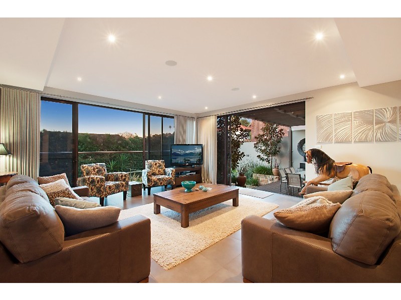 15 Whiting Beach Road, Mosman NSW 2088