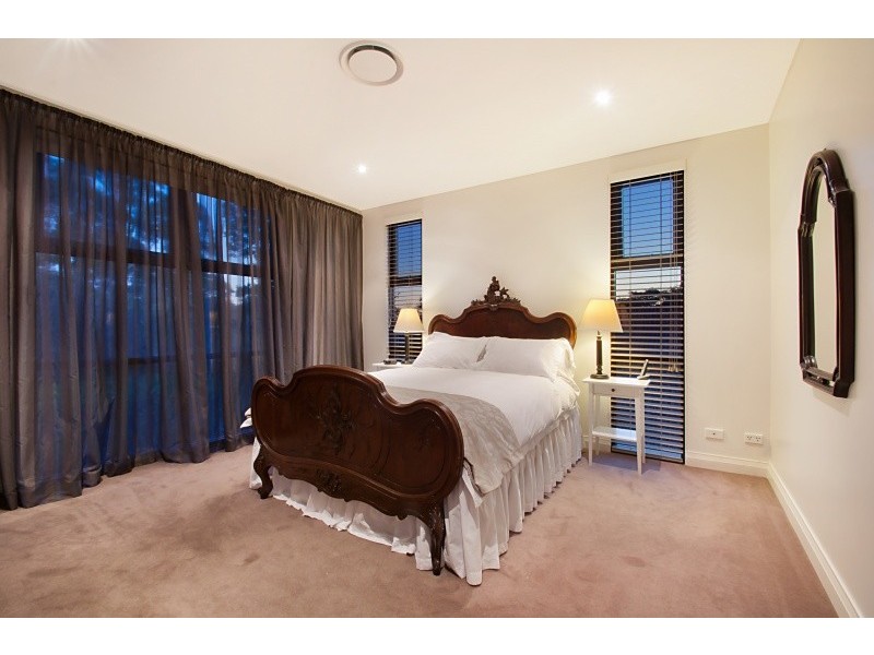 15 Whiting Beach Road, Mosman NSW 2088