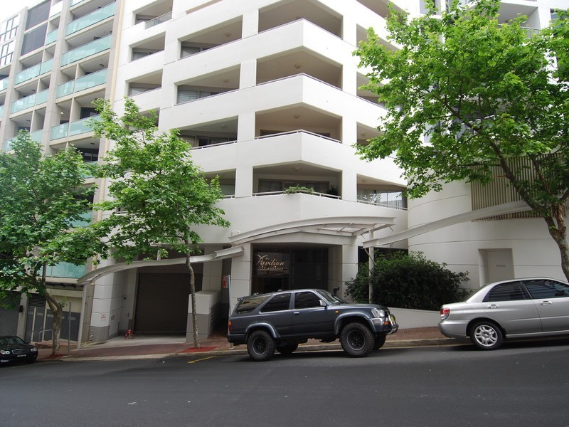 1101/12 Glen Street, Milsons Point NSW 2061