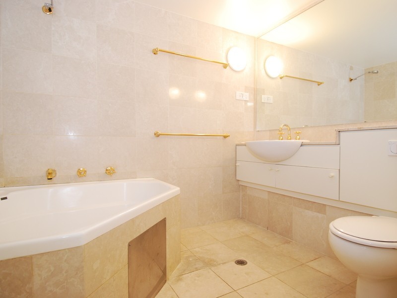 1101/12 Glen Street, Milsons Point NSW 2061