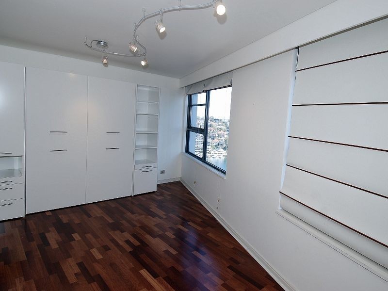 1913/30 Glen Street, Milsons Point NSW 2061