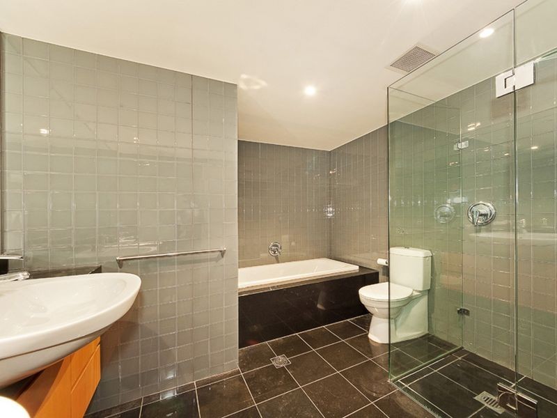 1406/2 Dind Street, Milsons Point NSW 2061