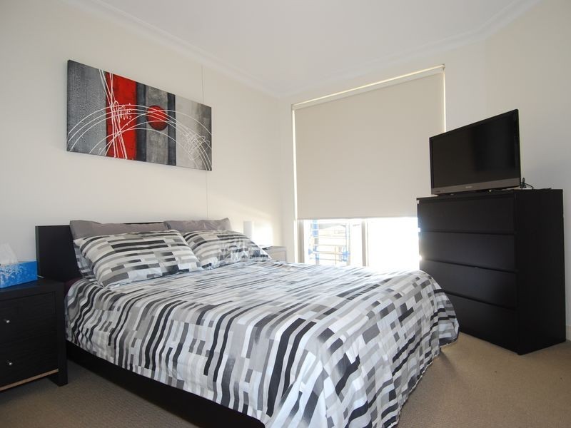 902/12 Glen Street, Milsons Point NSW 2061