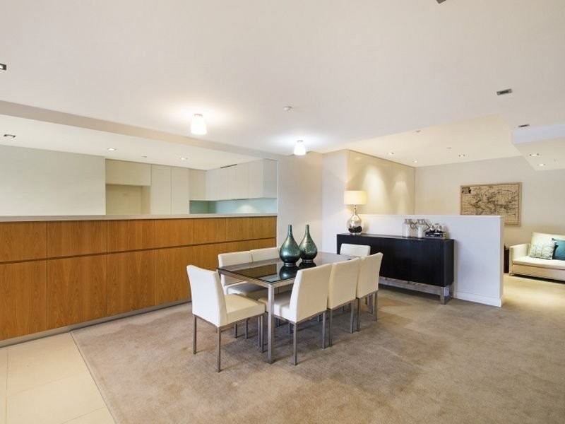 202/8 Glen Street, Milsons Point NSW 2061