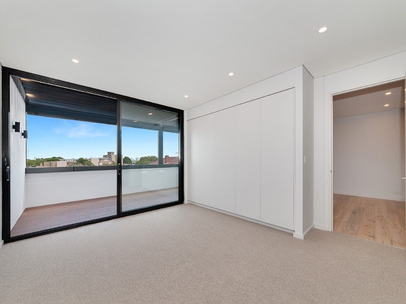 12/4-5 Gurrigal Street, Mosman NSW 2088