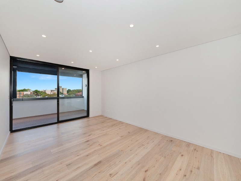 12/4-5 Gurrigal Street, Mosman NSW 2088