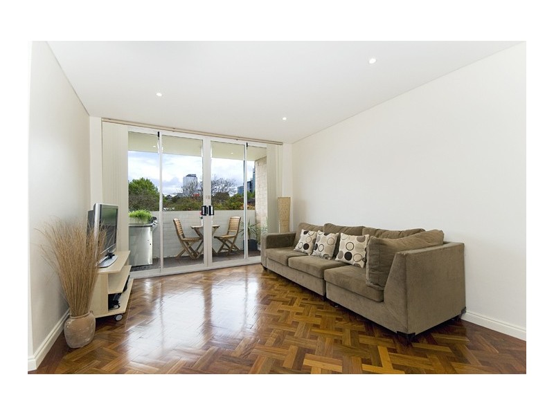 2/16 Eaton Street, Neutral Bay NSW 2089