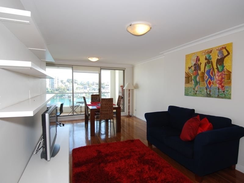 702/12 Glen Street, Milsons Point NSW 2061
