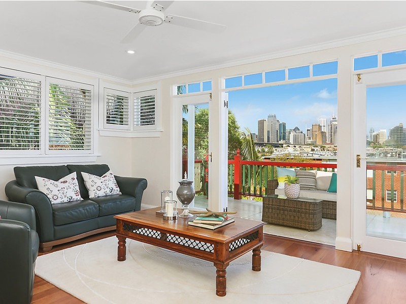 4 Warung Street, Mcmahons Point NSW 2060