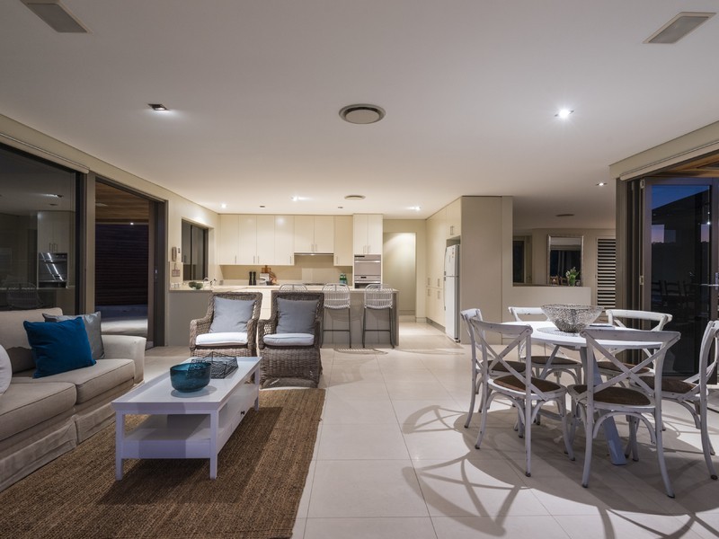 4 Monash Crescent, Clontarf NSW 2093