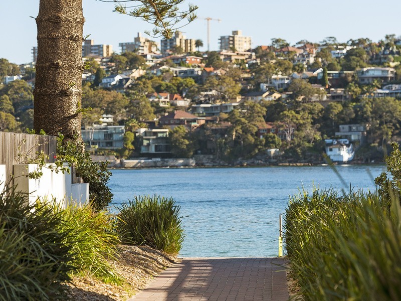 4 Monash Crescent, Clontarf NSW 2093