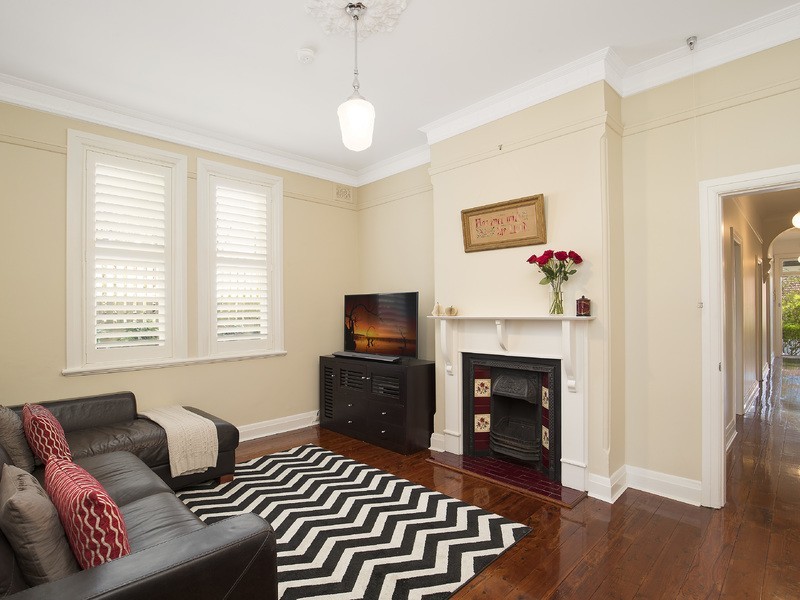 81 Colin Street, Cammeray NSW 2062