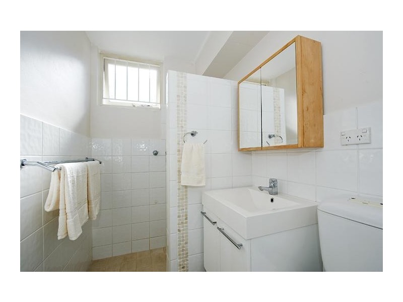 2/12 Clifford Street, Mosman NSW 2088