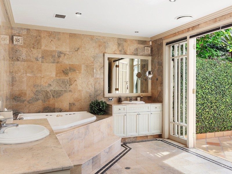 2 Curlew Camp Road, Mosman NSW 2088