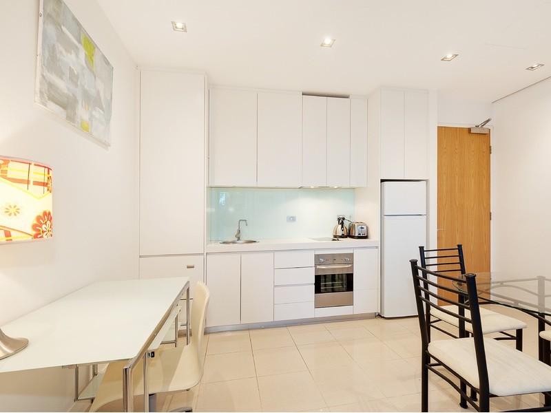 809/8 Glen Street, Milsons Point NSW 2061