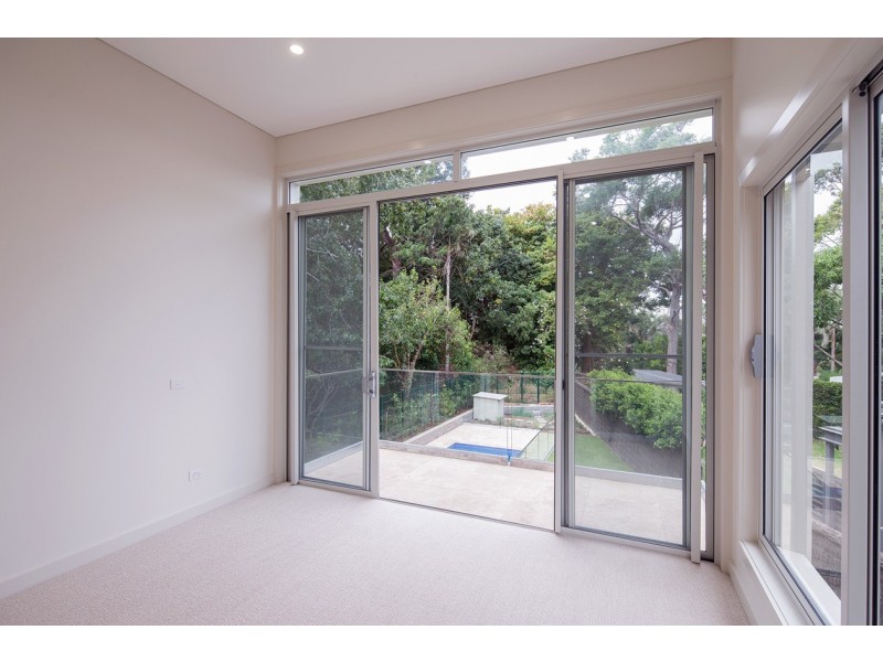 9 The Citadel, Castlecrag NSW 2068