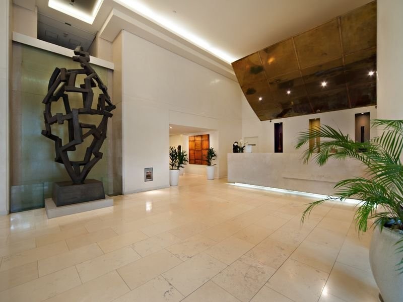 802/2 Dind Street, Milsons Point NSW 2061