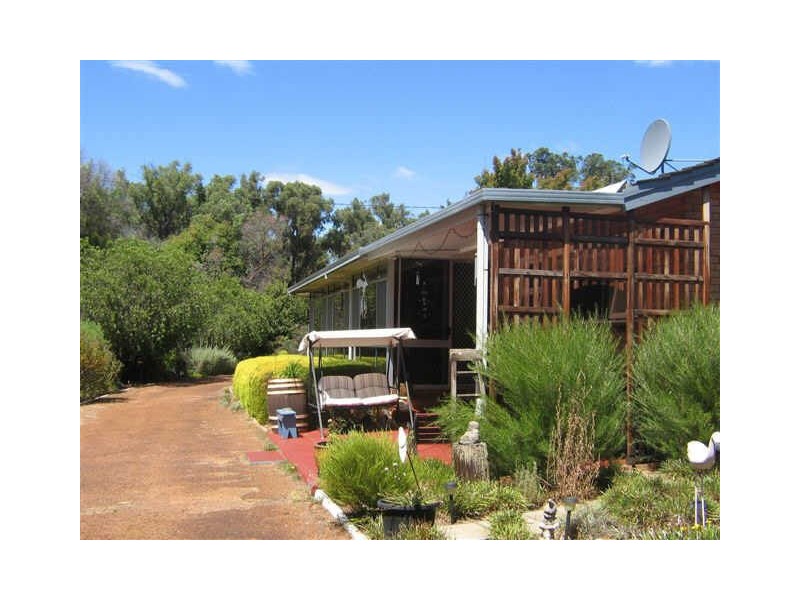 255 Hampton Street, Bridgetown WA 6255