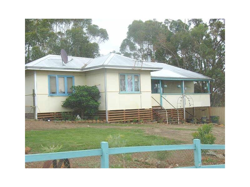 17 Inglis Street, Boyup Brook WA 6244