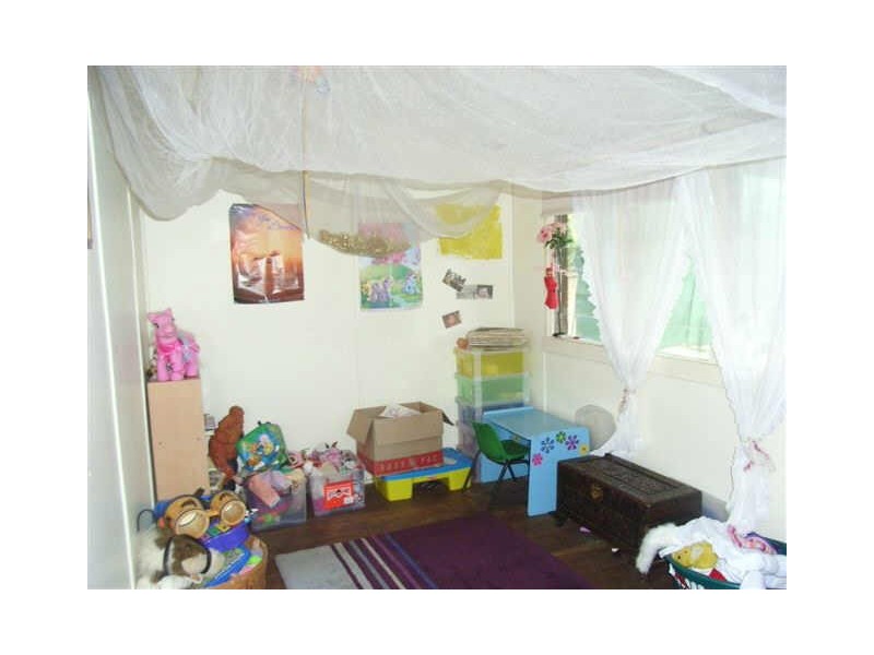 17 Inglis Street, Boyup Brook WA 6244