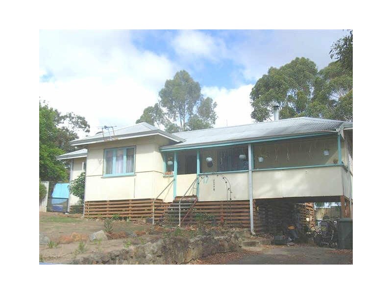 17 Inglis Street, Boyup Brook WA 6244