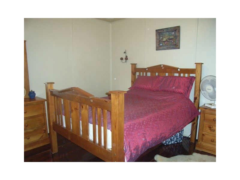 6 Forrest Sreet, Boyup Brook WA 6244