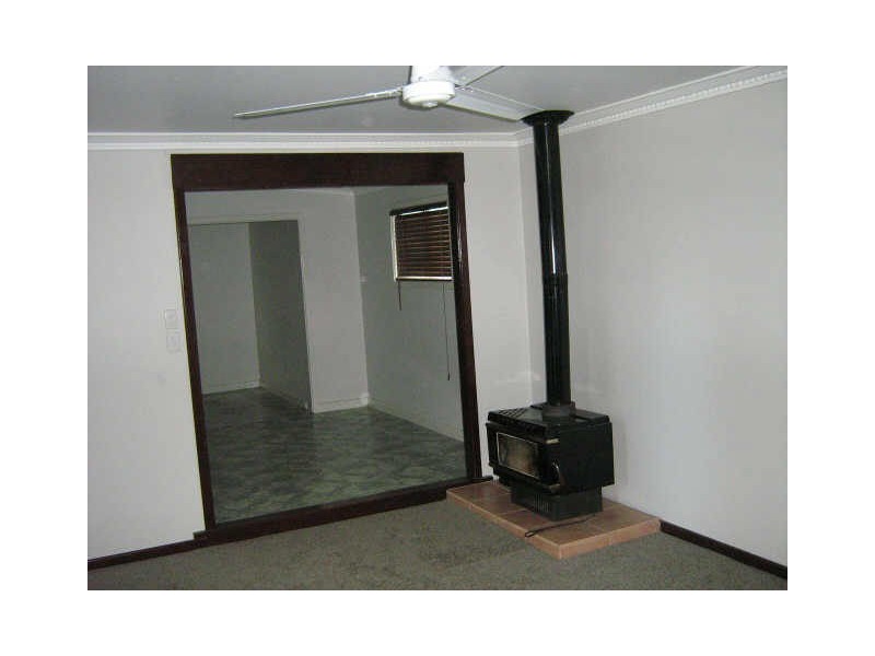 12 Cowley Street, Boyup Brook WA 6244