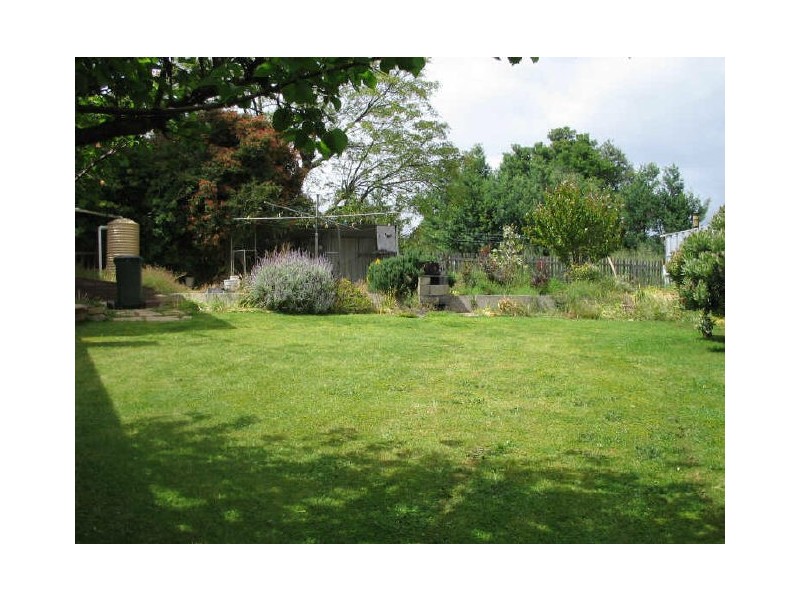 7 Mitchell Avenue, Boyup Brook WA 6244