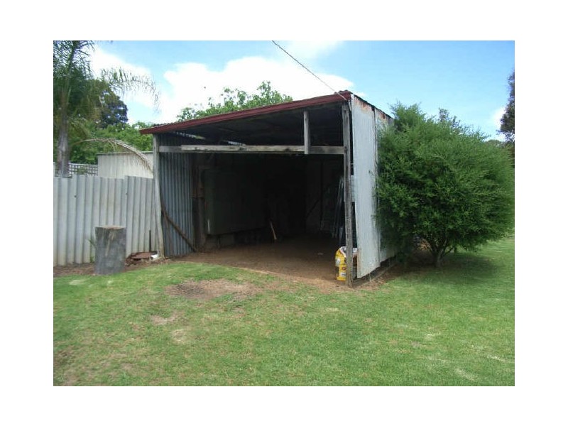 11 Cowley Street, Boyup Brook WA 6244