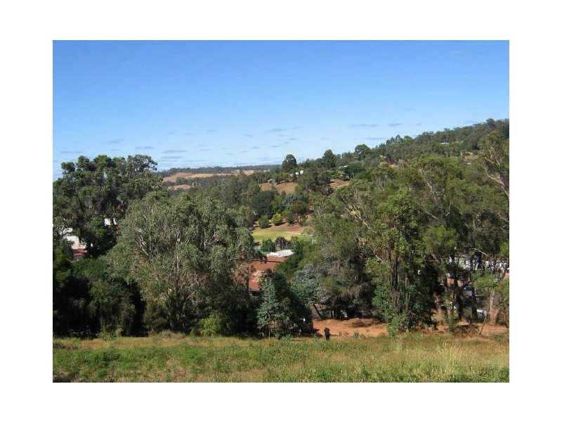 8 Railway Terrace, Bridgetown WA 6255