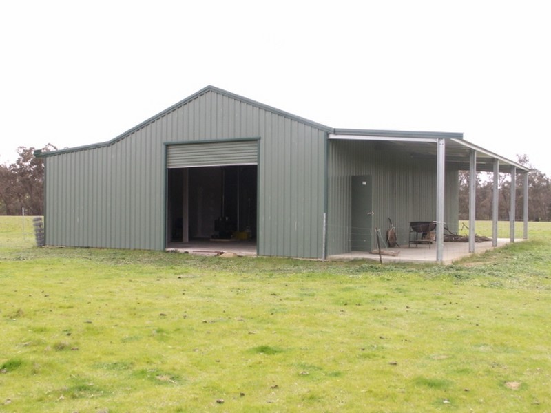 4 Terry Road, Boyup Brook WA 6244