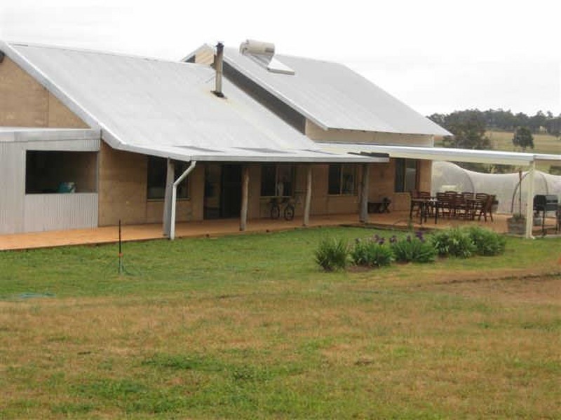 448 Six Mile Road, Boyup Brook WA 6244