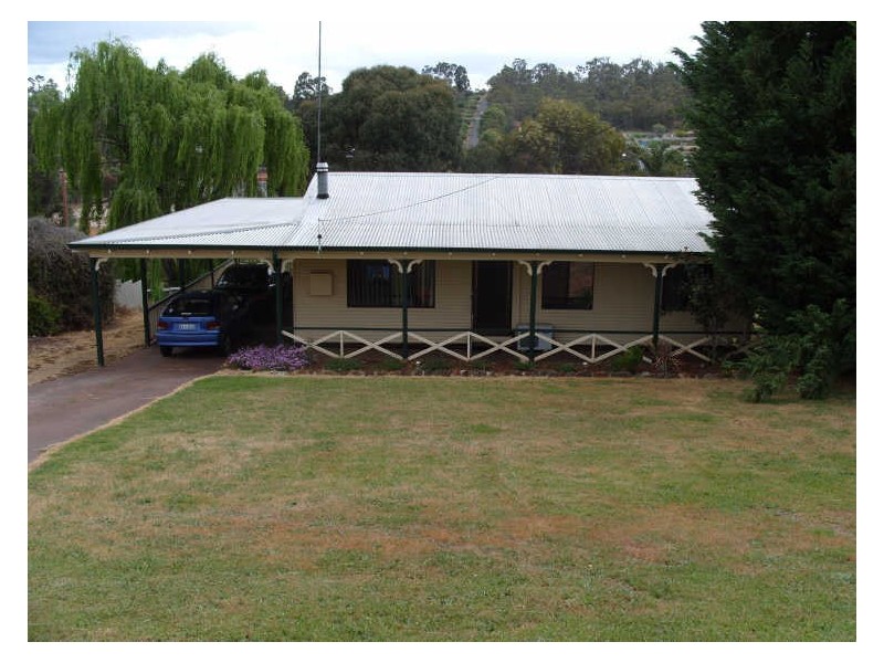 32 Forrest Street, Bridgetown WA 6255