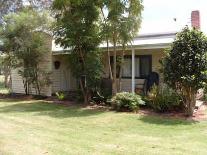 32 Balbarrup Rd, Manjimup WA 6258