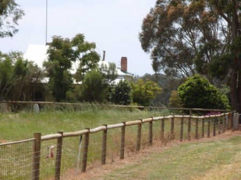 32 Balbarrup Rd, Manjimup WA 6258