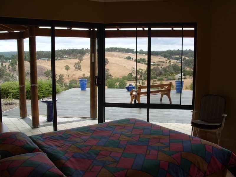 12 Jacaranda Place, Bridgetown WA 6255