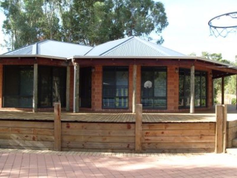 1 Roe Street, Bridgetown WA 6255